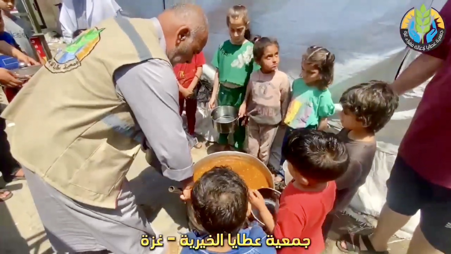 نزرع الأمل ونرسم البسمة – توزيع وجبات غذائية على النازحين