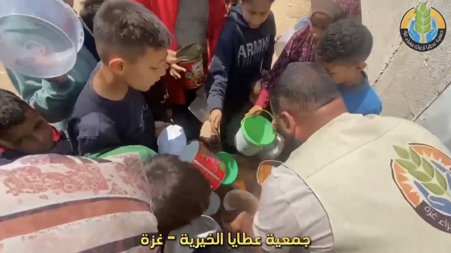 نزرع الأمل ونرسم البسمة – توزيع وجبات غذائية على النازحين