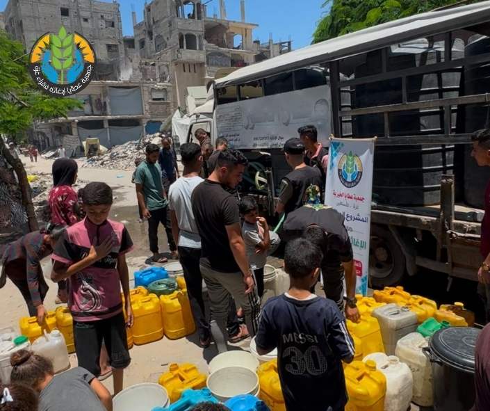 Wir säen Hoffnung angesichts des Leids... Wasserversorgung für Vertriebene im Norden Gazas