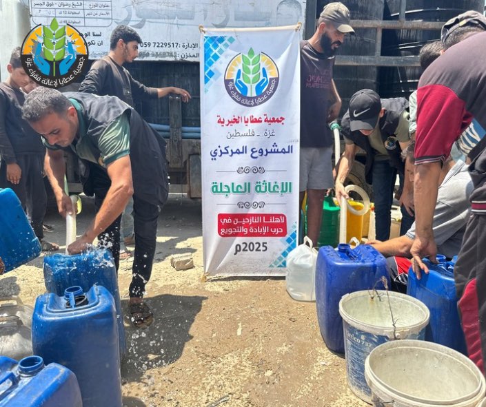 سُقيا ماء تروي عطش النازحين في شمال غزة
