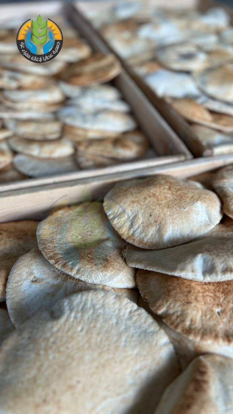 يواصل مخبز عطايا الخيري عطاءه .. كرامة للنازحين