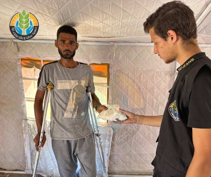 Mehl – Lebensader der Standhaftigkeit: "Ataya" verteilt Mehl an vertriebene Familien im Norden Gazas