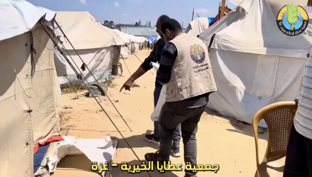 Launch of the Second Convoy to Distribute Zakat al-Fitr to Displaced Families in the Gaza Strip
