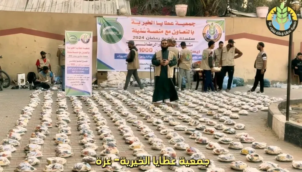 توزيع وجبات السحور الرمضاني على أهلنا النازحين في محافظة رفح