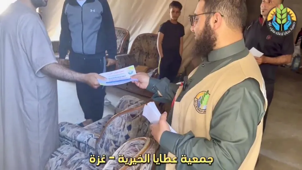 توزيع زكاة المال على النازحين دعماً وتخفيفاً للمعاناة