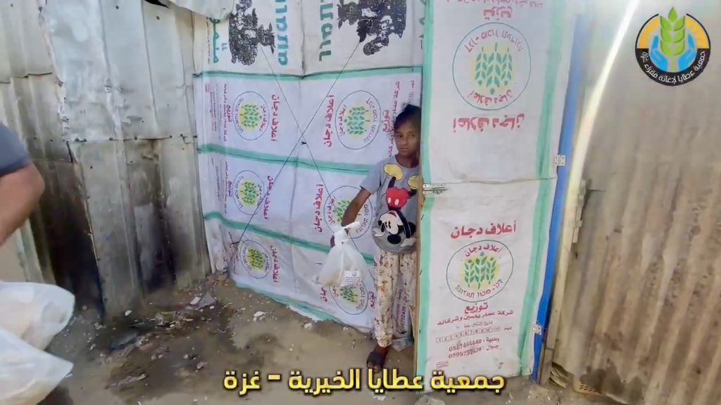 نمدّ الخبز ونرسم الأمل… دعمًا لصمود النازحين وسط حرب الإبادة والتجويع