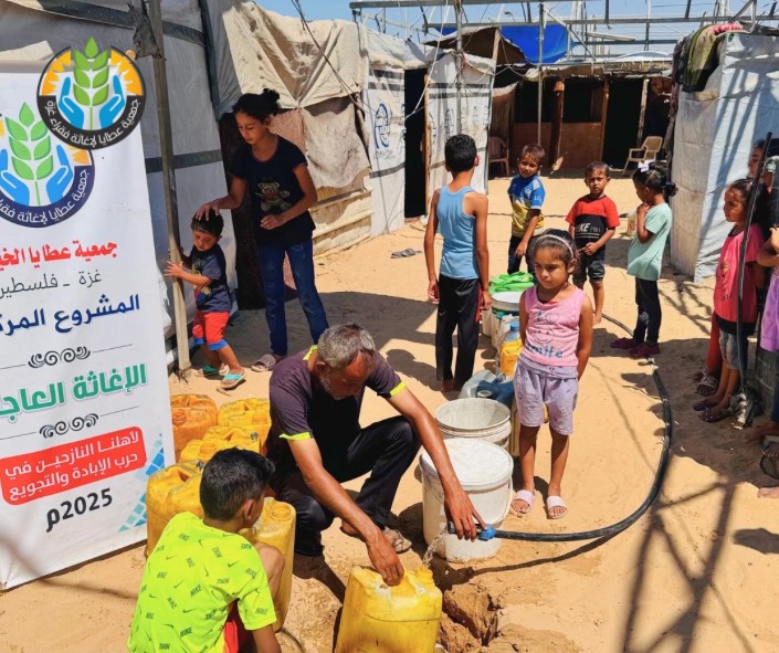 عطايا تمدّ شريان الحياة في مخيم فلسطين - مواصي خانيونس